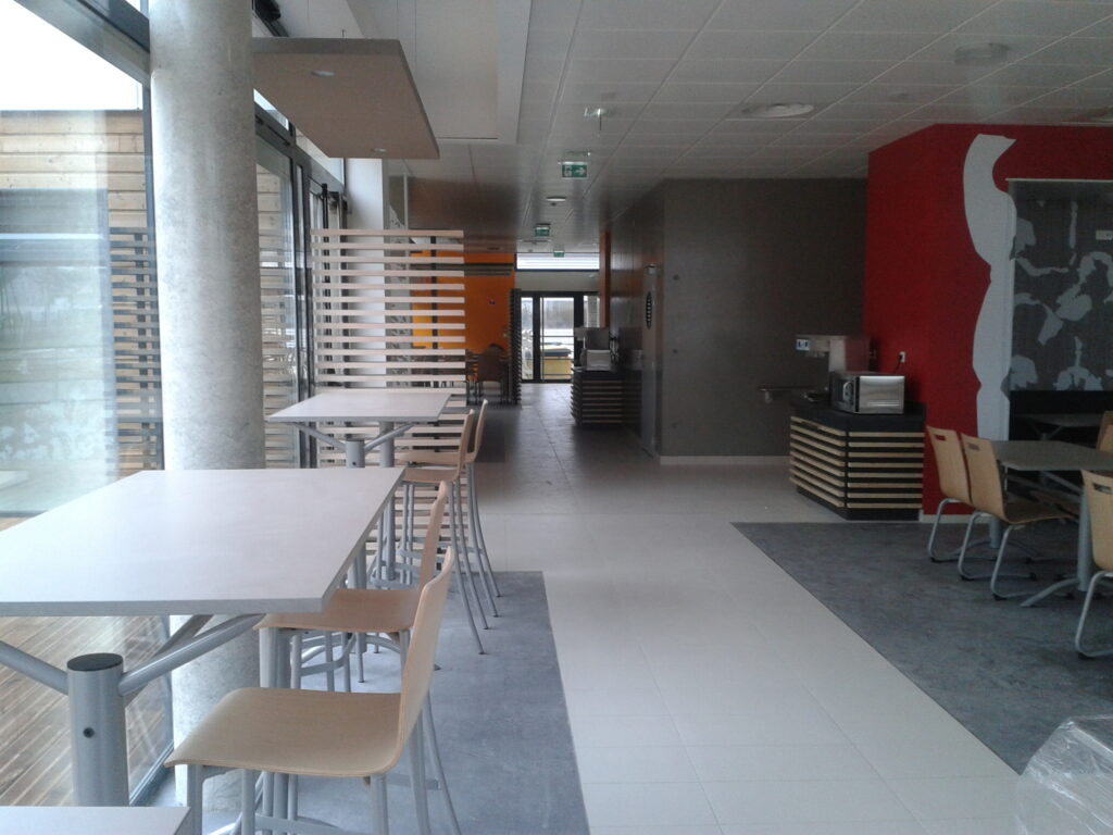 Construction du restaurant Universitaire Lahitolle à Bourges (18)