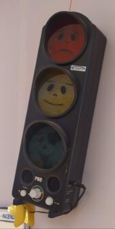 Feu tricolor ambiance acoustique